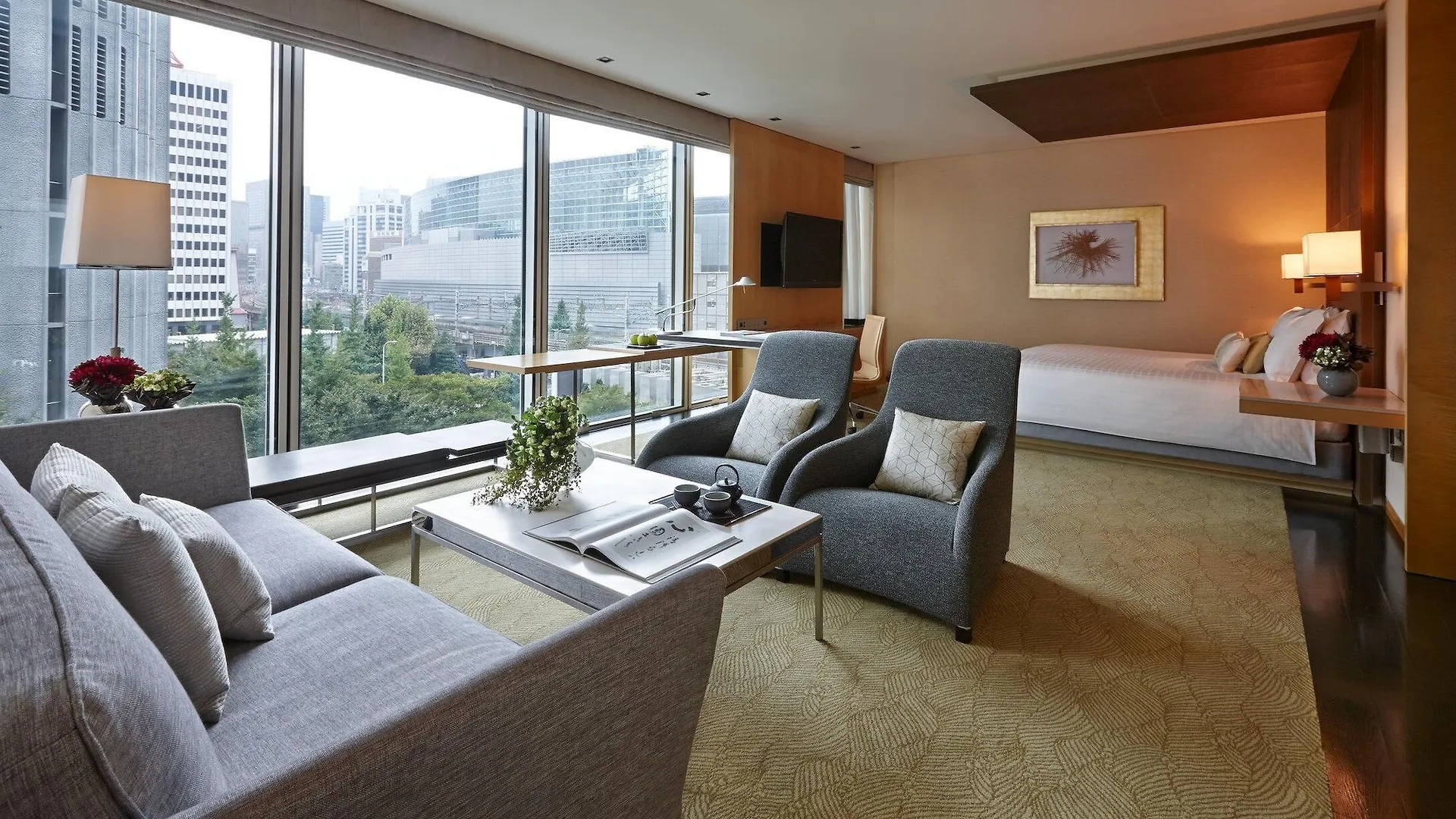 Four Seasons Hotel Tokyo At Marunouchi