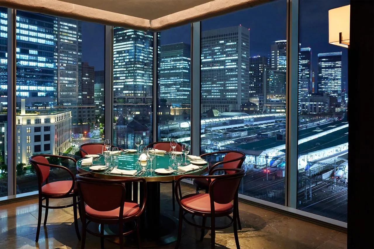 Four Seasons Hotel Tokyo At Marunouchi