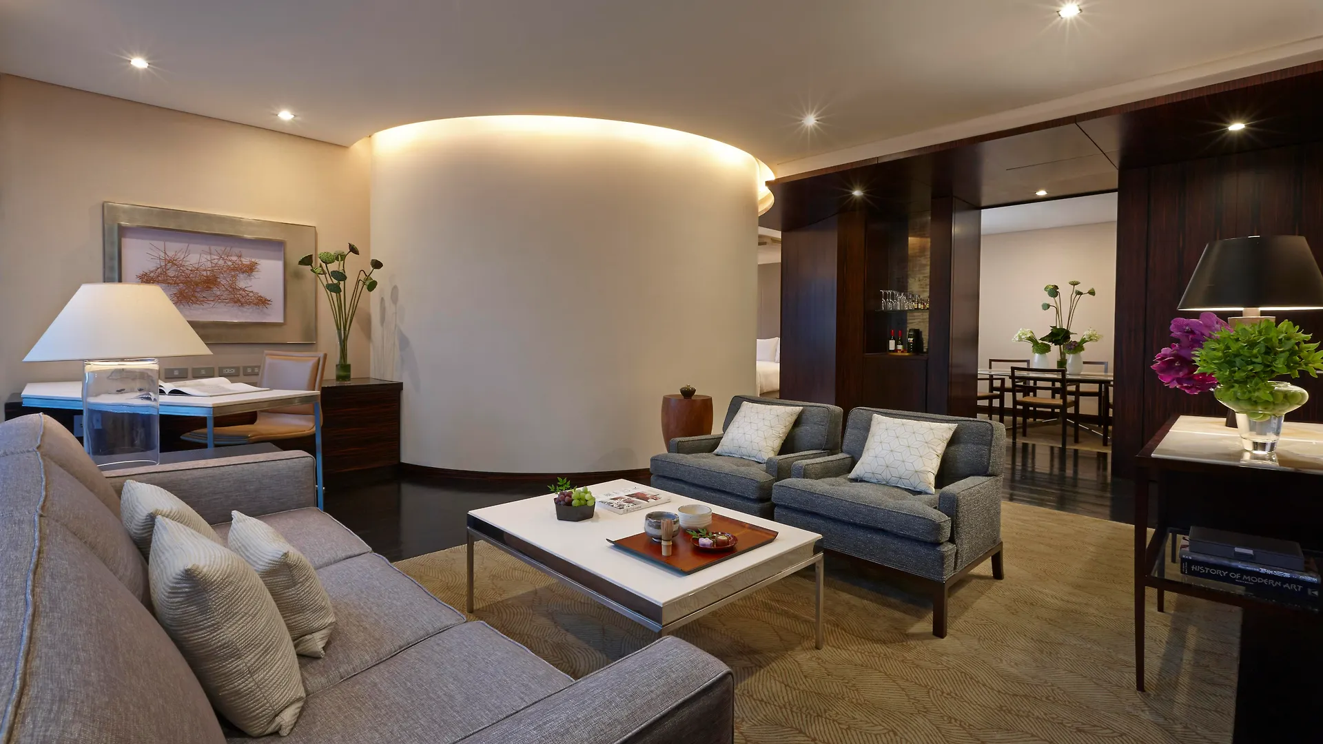 *****  Four Seasons Hotel Tokyo At Marunouchi Japan