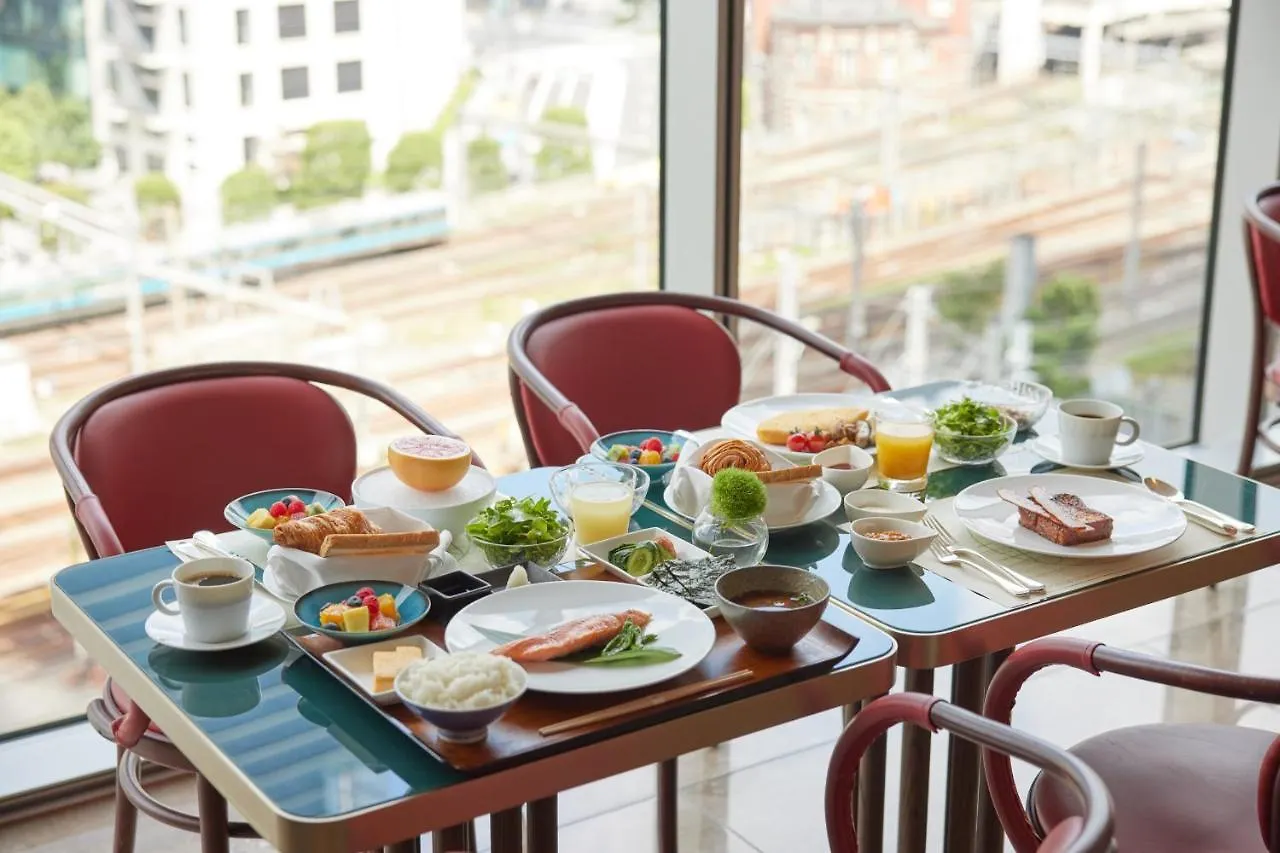 Four Seasons Hotel Tokyo At Marunouchi 5*,
