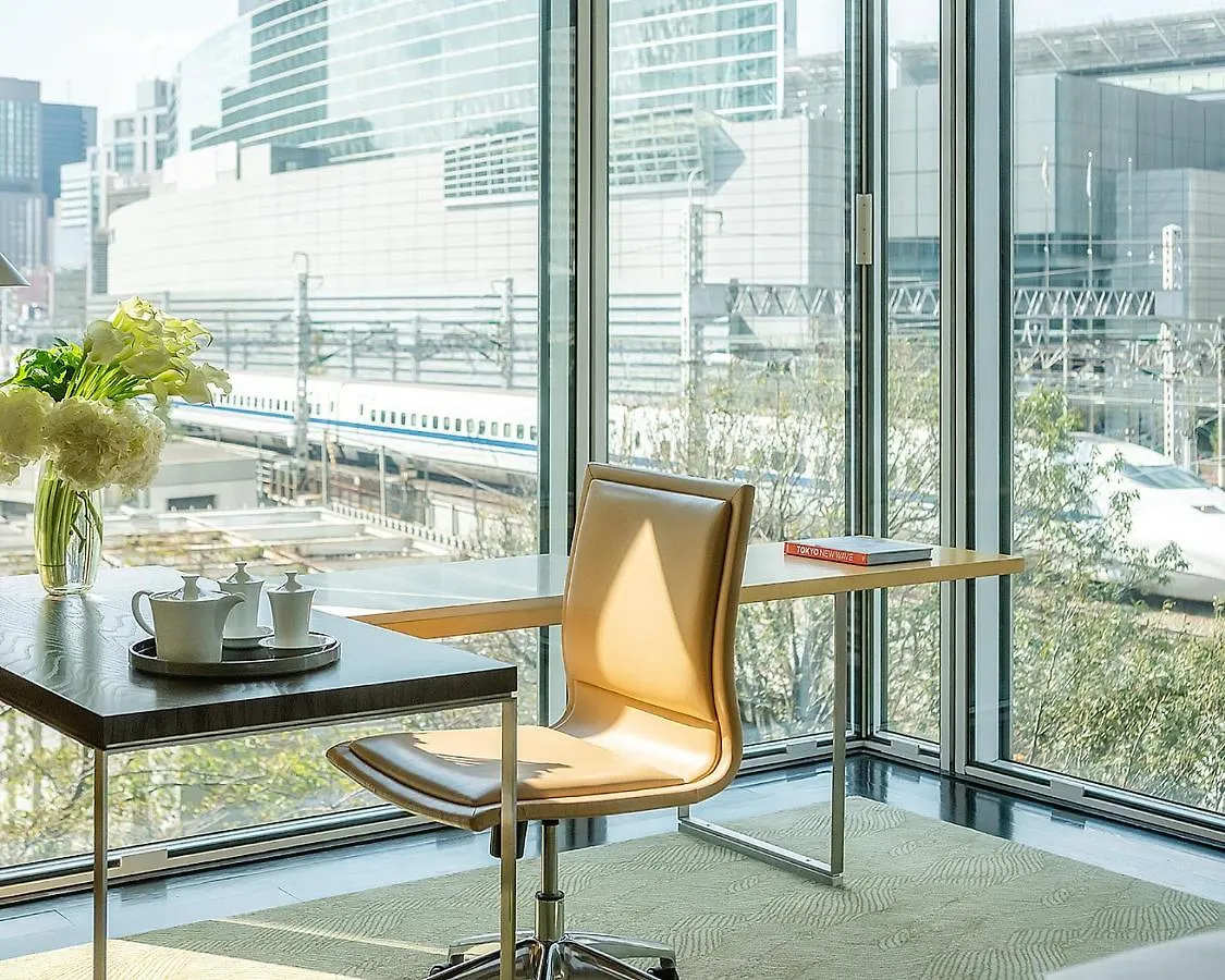 Four Seasons Hotel Tokyo At Marunouchi 5*,