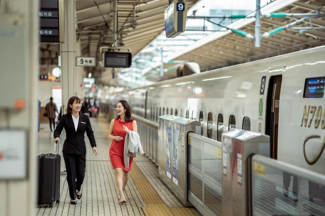 *****  Four Seasons Hotel Tokyo At Marunouchi Japan
